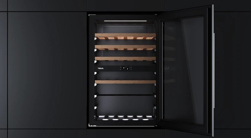 Встраиваемый винный холодильник под столешницу Teka RVI 20046 GBK